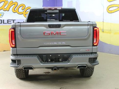 Used 2022 GMC Sierra 1500 AT4 w/ AT4 Premium Package AWD/4WD image 7
