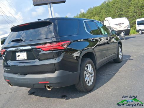 Used 2023 Chevrolet Traverse LS w/ Safety Package image 28