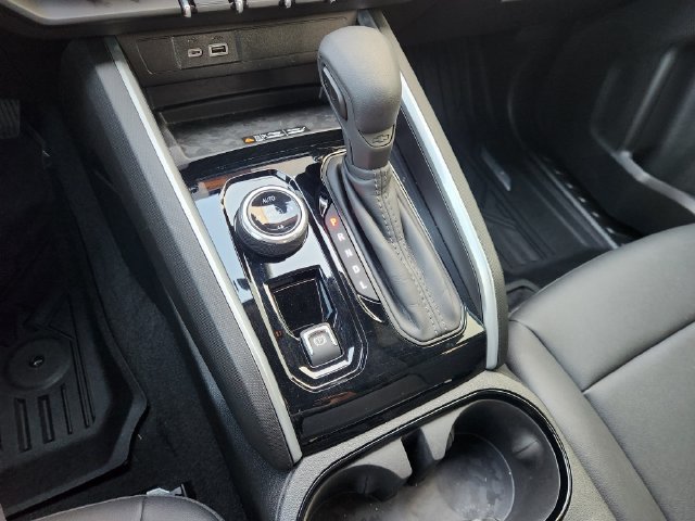 Used 2026 Chevrolet Colorado Trail Boss AWD/4WD image 21
