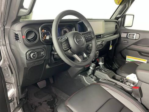 New 2026 Jeep Wrangler Unlimited Rubicon AWD/4WD image 2