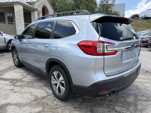 Used 2023 Subaru Ascent Premium w/ Convenience Package AWD/4WD image 5