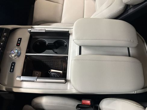 New 2026 Lincoln Navigator L Reserve image 23