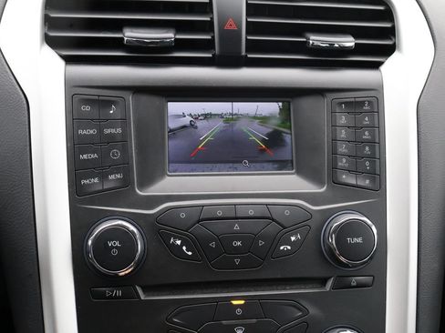 Used 2015 Ford Fusion SE FWD image 22