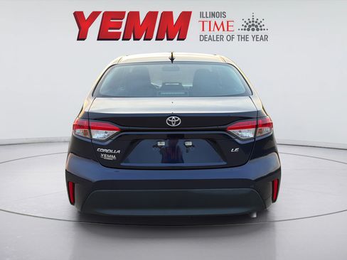 Used 2025 Toyota Corolla LE FWD image 7