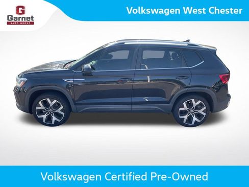 Used 2022 Volkswagen Taos SEL w/ Panoramic Sunroof Package AWD/4WD image 2