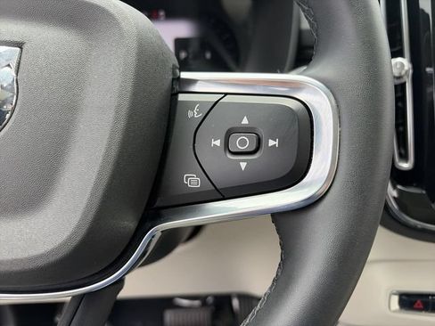 Certified 2023 Volvo XC40 B5 Ultimate w/ Climate Package AWD/4WD image 23
