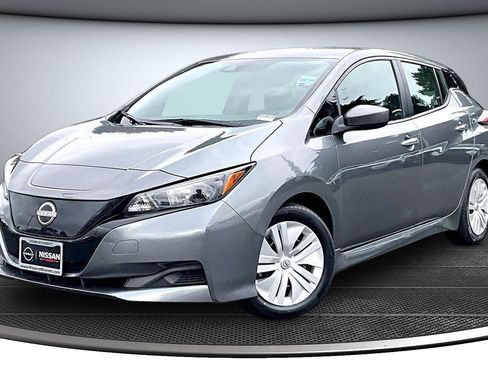 Used 2023 Nissan Leaf S FWD image 4