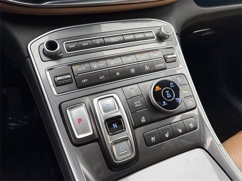Used 2023 Hyundai Santa Fe Calligraphy image 19