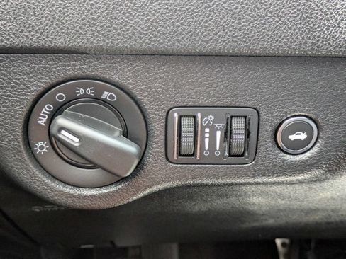 Used 2017 Dodge Charger SRT Hellcat w/ Harman/Kardon Audio Group RWD image 24