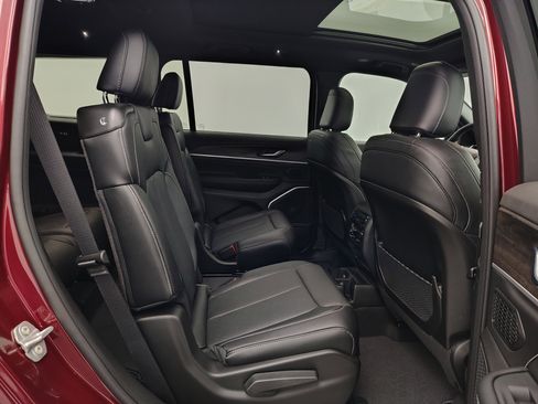 New 2026 Jeep Grand Cherokee L Limited AWD/4WD image 26