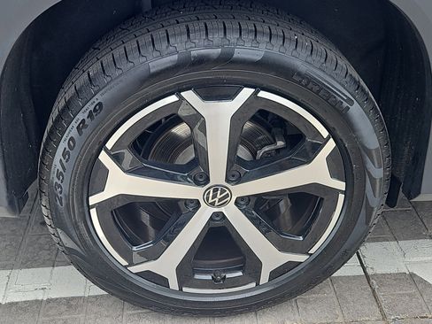 Used 2026 Volkswagen Tiguan SE AWD/4WD image 28