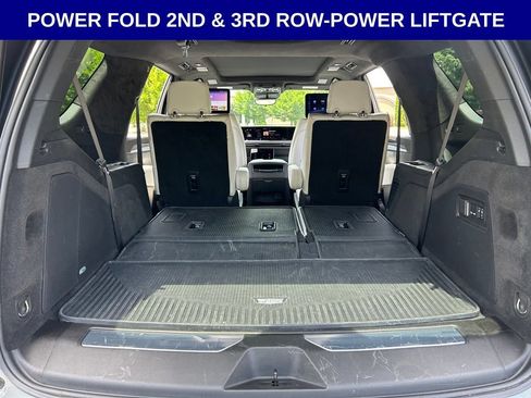 Used 2025 Cadillac Escalade V AWD/4WD image 21