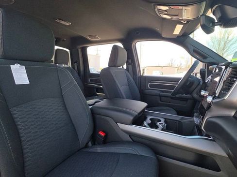 New 2026 RAM 3500 Big Horn AWD/4WD image 13