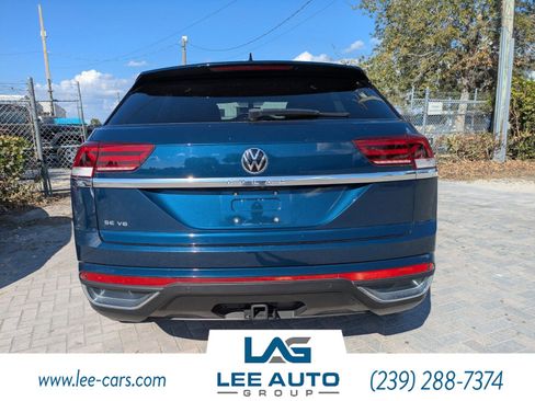 Used 2021 Volkswagen Atlas Cross Sport SE w/ Panoramic Sunroof Package image 4