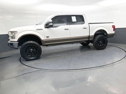 Used 2015 Ford F150 King Ranch w/ Equipment Group 601A Luxury AWD/4WD image 8