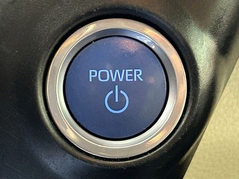 Used 2021 Toyota Sienna XLE image 24