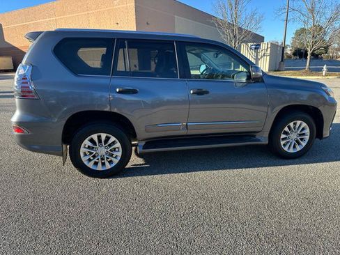 Used 2016 Lexus GX 460 w/ Premium Package AWD/4WD image 37