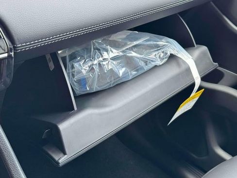 New 2025 Honda Pilot Touring image 12