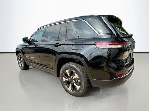 New 2025 Jeep Grand Cherokee Limited 4xe image 8