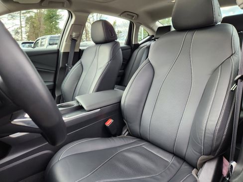 Certified 2025 Acura TLX w/ Technology Package image 7