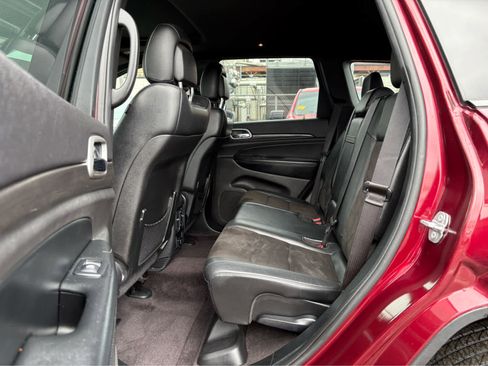 Used 2018 Jeep Grand Cherokee Altitude image 10