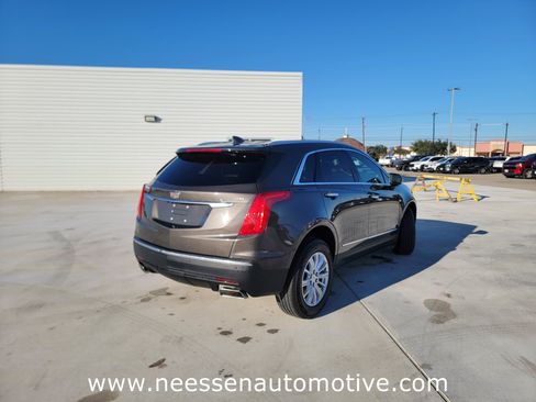 Used 2019 Cadillac XT5 FWD image 7