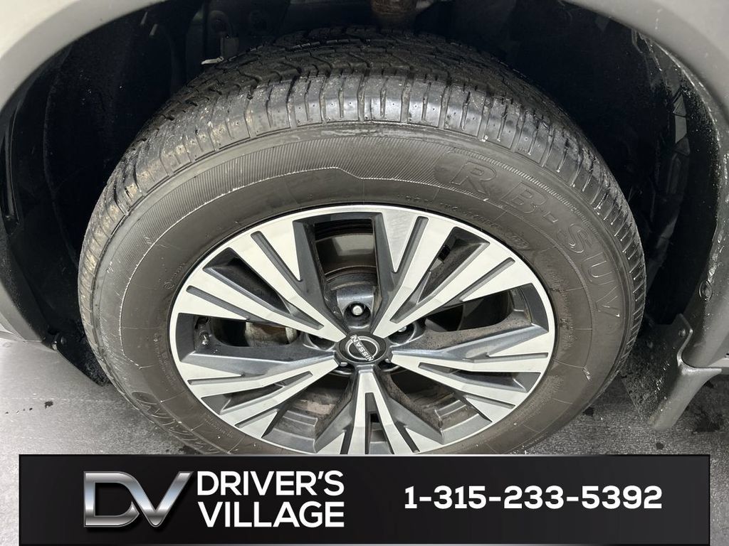 Used 2023 Nissan Rogue SV AWD/4WD image 8