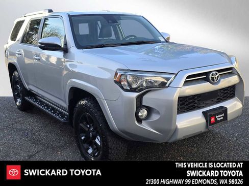 Used 2020 Toyota 4Runner SR5 Premium image 1