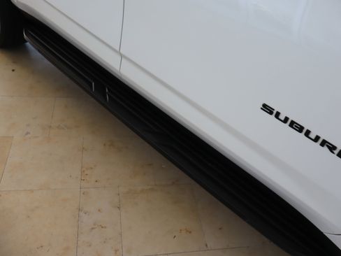 Certified 2025 Chevrolet Suburban RST w/ Comfort Package image 12