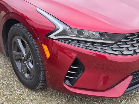 Used 2021 Kia K5 LX image 5