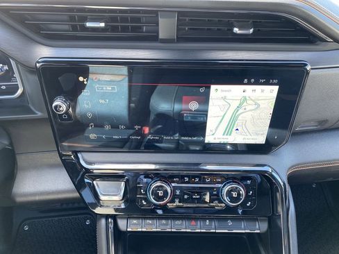 Used 2023 GMC Sierra 1500 AT4 w/ AT4 Premium Package AWD/4WD image 13