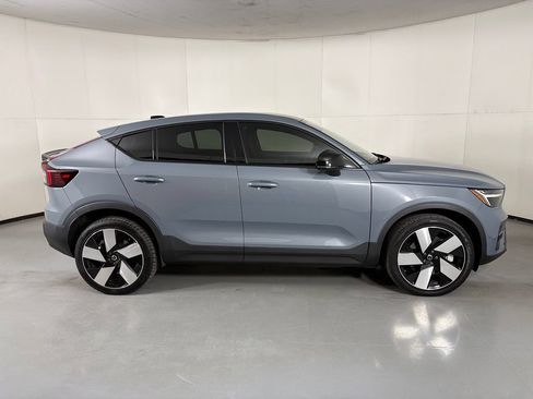 Used 2023 Volvo C40 P8 Recharge Ultimate w/ Protection Package Premier AWD/4WD image 11