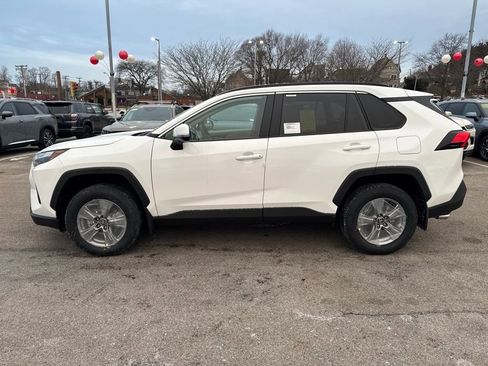 New 2025 Toyota RAV4 XLE image 4