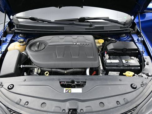 Used 2015 Chrysler 200 S w/ Navigation & Sound Group I FWD image 26