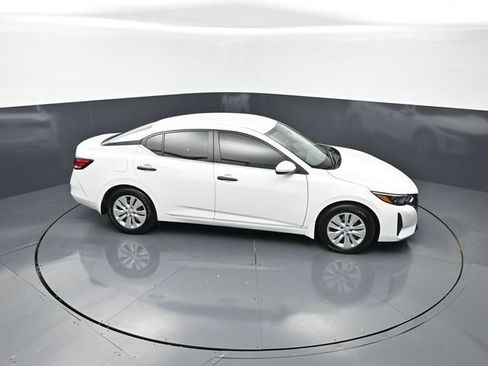 Used 2025 Nissan Sentra S w/ Lighting Package FWD image 25