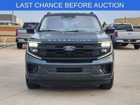 Used 2025 Ford Expedition Max Active image 11