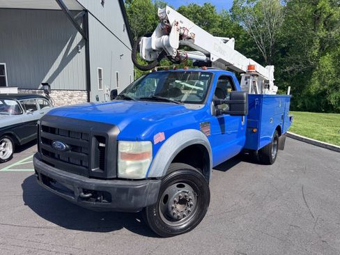 Used 2008 Ford F550 2WD Regular Cab Super Duty image 2