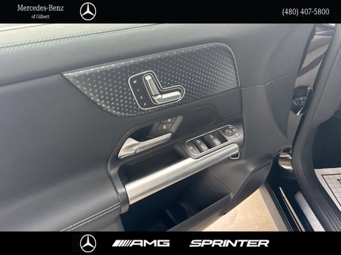 Certified 2025 Mercedes-Benz GLA 250 image 10