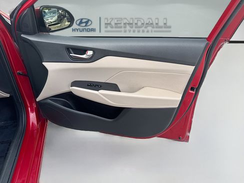 Used 2022 Hyundai Accent SEL FWD image 27