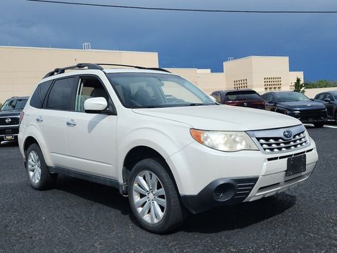 Used 2012 Subaru Forester 2.5X Premium AWD/4WD image 3