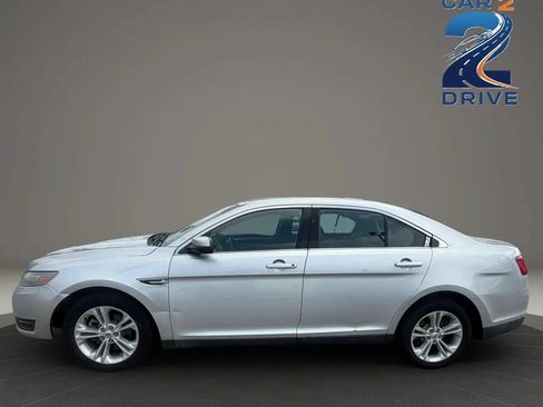 Used 2015 Ford Taurus SEL FWD image 9