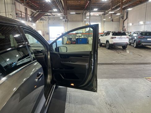 Used 2018 Honda Odyssey Elite image 20