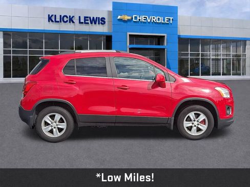 Used 2015 Chevrolet Trax LT w/ LPO, Protection Package AWD/4WD image 9