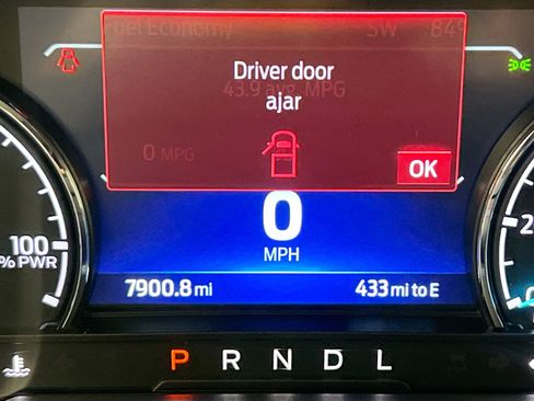 Used 2023 Ford Maverick Lariat FWD image 22