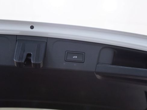 New 2026 Volkswagen Atlas Peak Edition AWD/4WD image 28