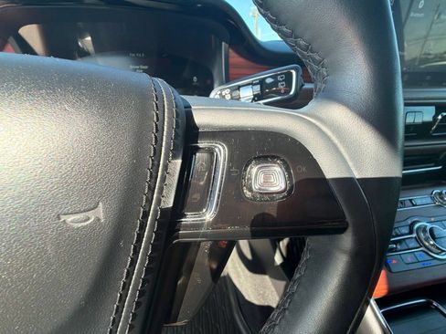 Used 2023 Lincoln Aviator Reserve w/ Equipment Group 201A AWD/4WD image 45