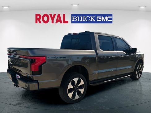 Used 2023 Ford F150 Lightning Platinum image 5