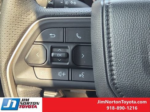 Used 2026 Toyota 4Runner Platinum AWD/4WD image 28