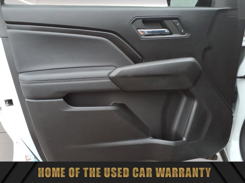 Used 2023 Chevrolet Colorado LT w/ LT Convenience Package II RWD image 12