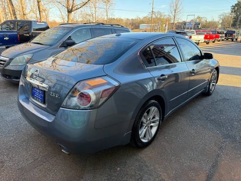 Used 2011 Nissan Altima 2.5 SL w/ 2.5SL Pkg image 4